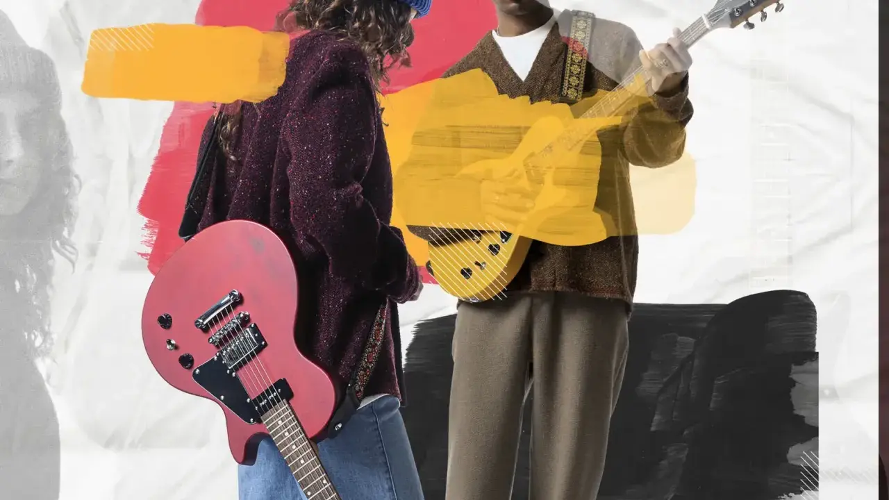 Deux musiciens jouent de la guitare, une rouge et une jaune, sur un fond abstrait. Une scène de musique HD vibrante.
