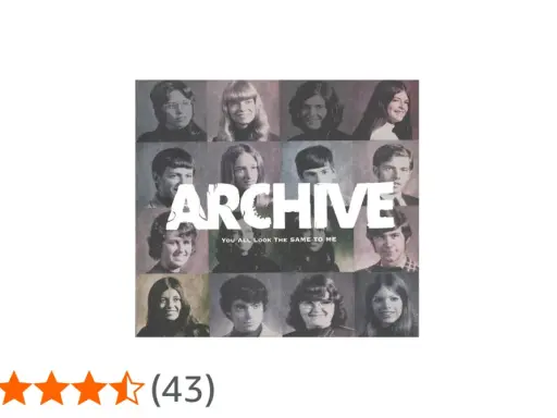 Archive : vous tous, vous vous ressemblez. Montage de portraits d'adolescents, style yearbook.