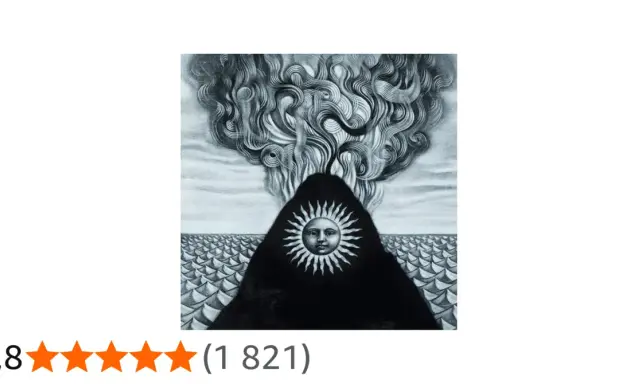 Montagne de magma gojira crachant des volutes de fumée, visage solaire au centre, sur une mer d'écailles.