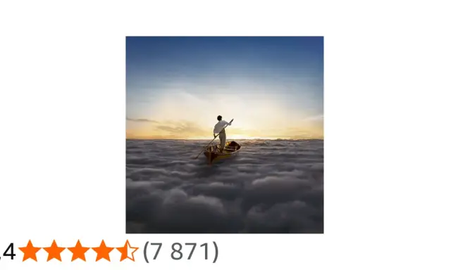 Un homme rame dans un bateau sur une mer de nuages, naviguant sur une **endless river** sous un ciel de crépuscule.